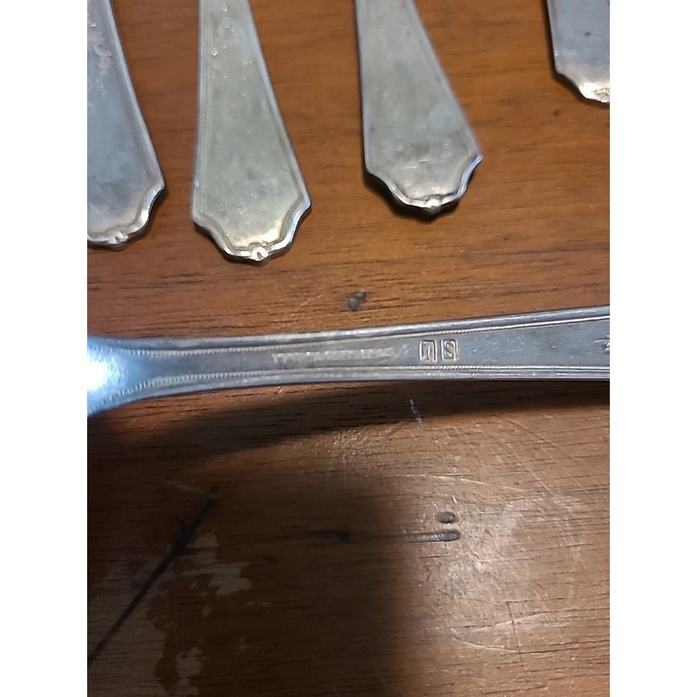 Vintage 1924 Ancestral‎ Spoons by 1847 Rogers Bros IS 4- 6